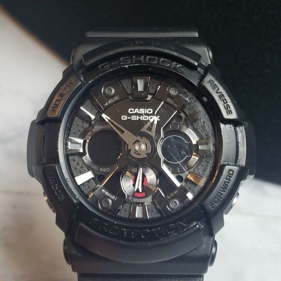 G-Shock Resist Men's Watch GA-207 - Picture 1 of 6